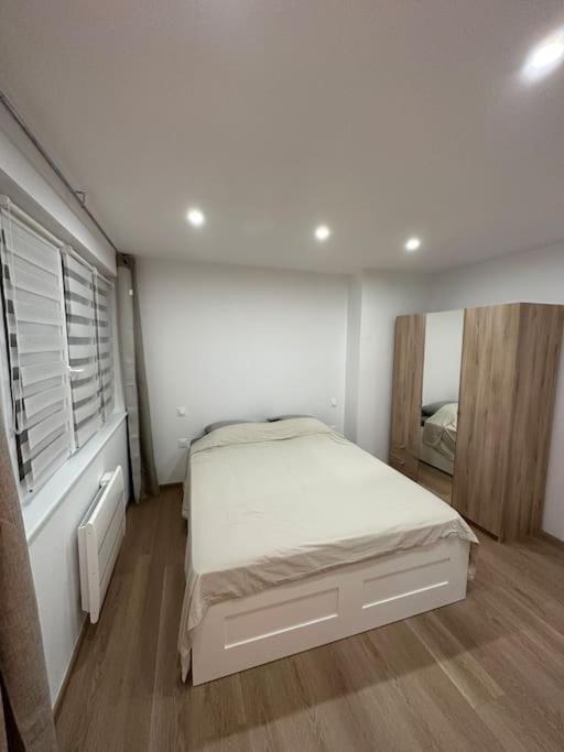 Appartement Lahoucine Boulogne-sur-Mer Exteriör bild