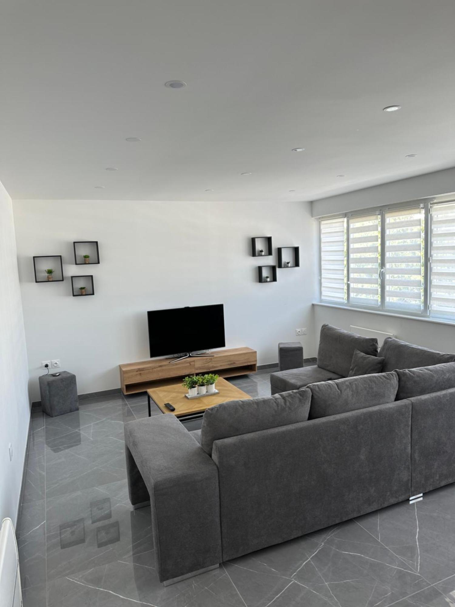 Appartement Lahoucine Boulogne-sur-Mer Exteriör bild