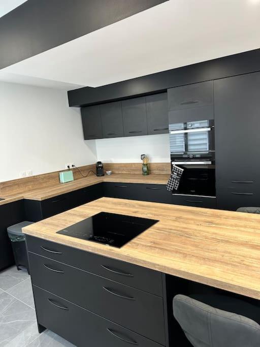 Appartement Lahoucine Boulogne-sur-Mer Exteriör bild