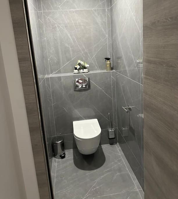 Appartement Lahoucine Boulogne-sur-Mer Exteriör bild